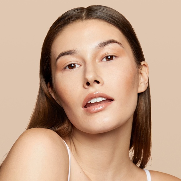 ColourPop Pretty Fresh Hyaluronic Hydrating Foundation - 45W - Picture 6 of 7